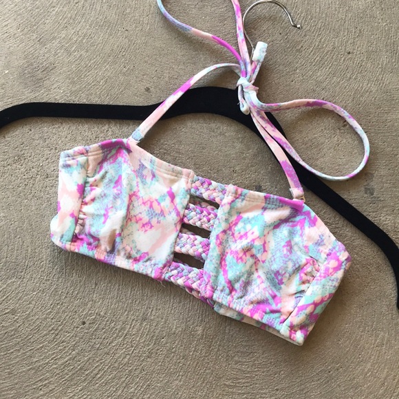 bikini top - Picture 1 of 1